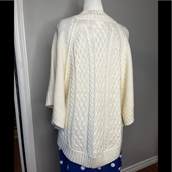 Chico’s Cream Colored Poncho with 3 Buttons!! - Picture 2 of 9